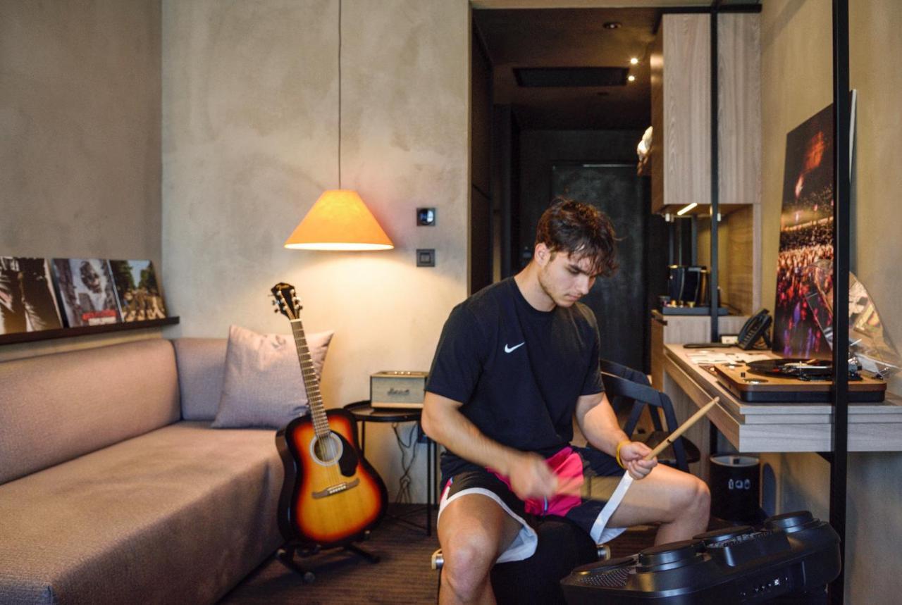 Onoma Hotel Салоники Экстерьер фото Rafael Nadal in his hotel room in Tokyo, 2011