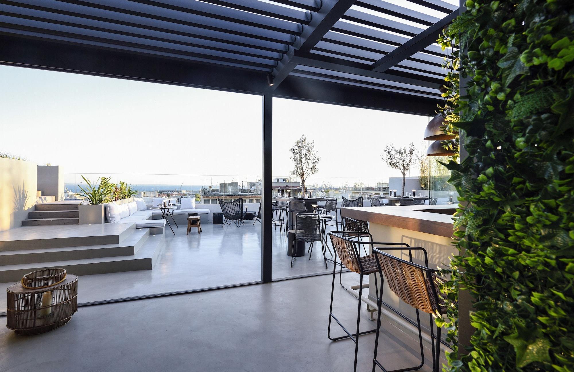 Onoma Hotel Салоники Экстерьер фото The rooftop bar at the hotel