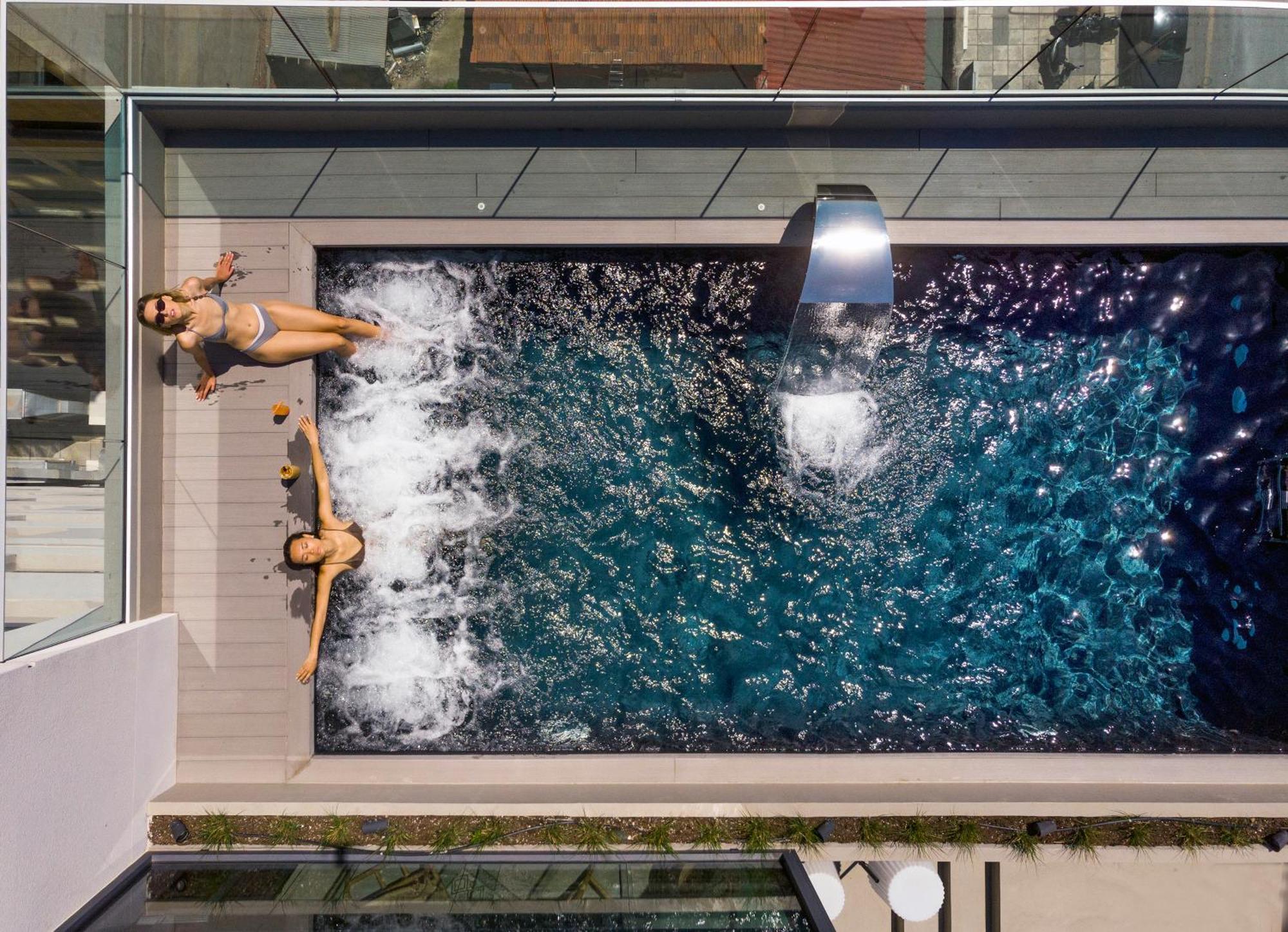 Onoma Hotel Салоники Экстерьер фото The pool at the 2012 Olympic Village